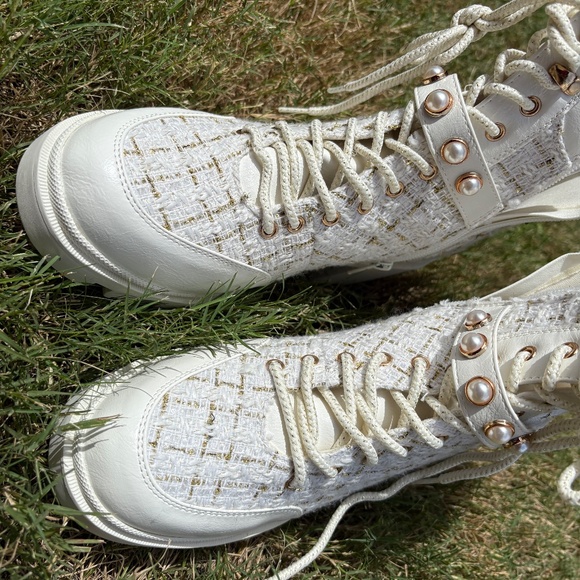 MWOT White Tweed & Leather Ankle Boots with Pearl Accent Strap - Picture 5 of 5